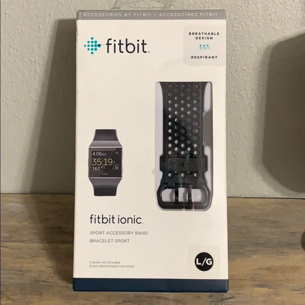 NIB Fitbit ionic sport accessory band black